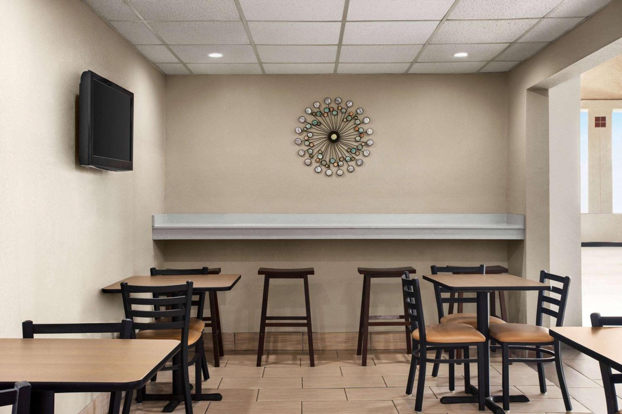Super 8 By Wyndham Gainesville Tx Ngoại thất bức ảnh